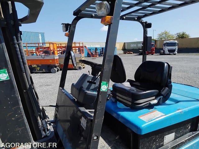 Nissan QO2L25 - Электропогрузчик: фото 2 Nissan QO2L25 - Электропогрузчик: фото 2