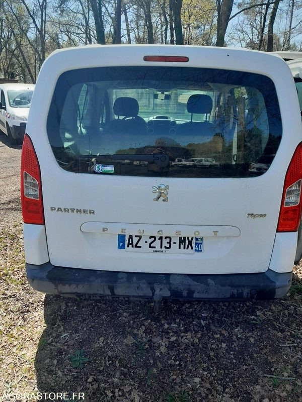 PARTNER TEPEE II 1,6 Hdi 110 FAP LOISIRS - 258846 - 2010 - Легковой автомобиль: фото 2 PARTNER TEPEE II 1,6 Hdi 110 FAP LOISIRS - 258846 - 2010 - Легковой автомобиль: фото 2