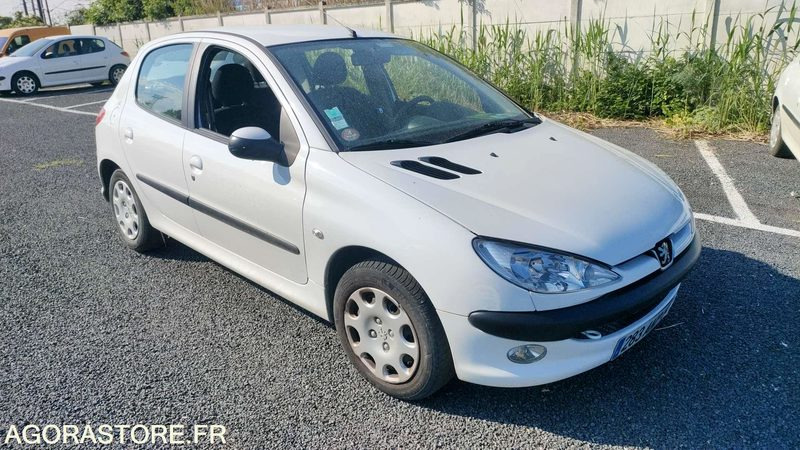 PEUGEOT 206 - 2005 - 142538kms - Легковой автомобиль: фото 1 PEUGEOT 206 - 2005 - 142538kms - Легковой автомобиль: фото 1