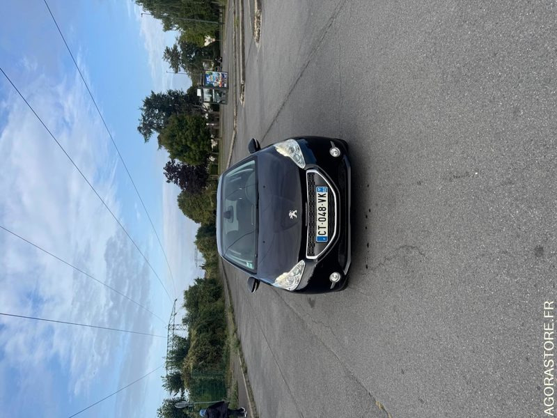 PEUGEOT 208 1.4 HDI ALLURE 197 000 KM - Легковой автомобиль: фото 1 PEUGEOT 208 1.4 HDI ALLURE 197 000 KM - Легковой автомобиль: фото 1