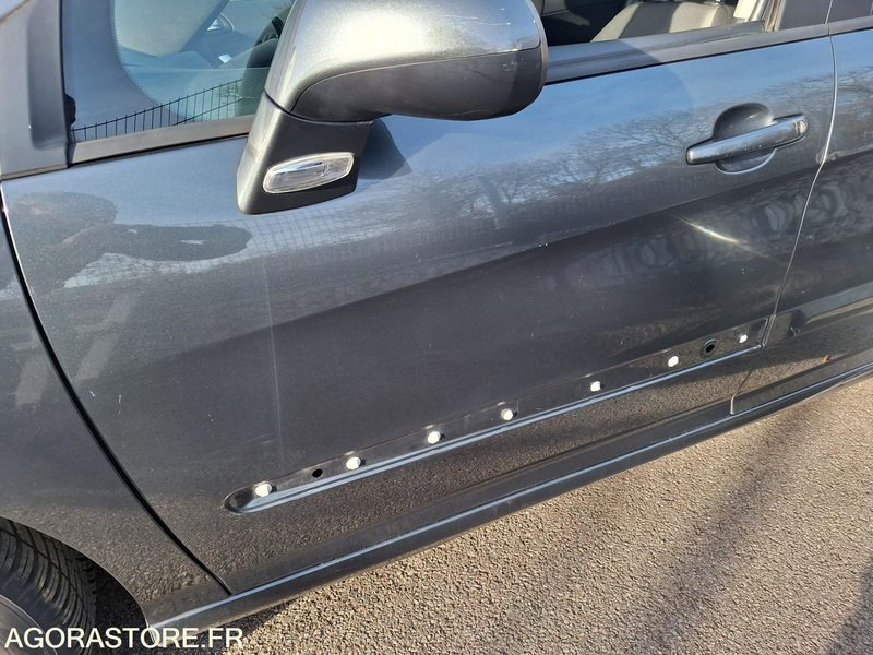 PEUGEOT 308 _ 5 places _ Diesel - Легковой автомобиль: фото 5 PEUGEOT 308 _ 5 places _ Diesel - Легковой автомобиль: фото 5