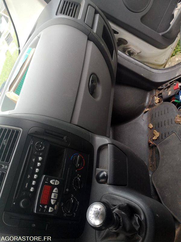 PEUGEOT FRIGORIFIQUE - Фургон-рефрижератор: фото 2 PEUGEOT FRIGORIFIQUE - Фургон-рефрижератор: фото 2