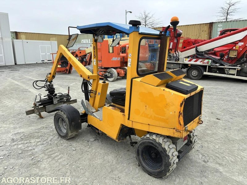 POSE BORDURE PROBST AUTO MOTEUR VM 203 - Складская техника: фото 3 POSE BORDURE PROBST AUTO MOTEUR VM 203 - Складская техника: фото 3