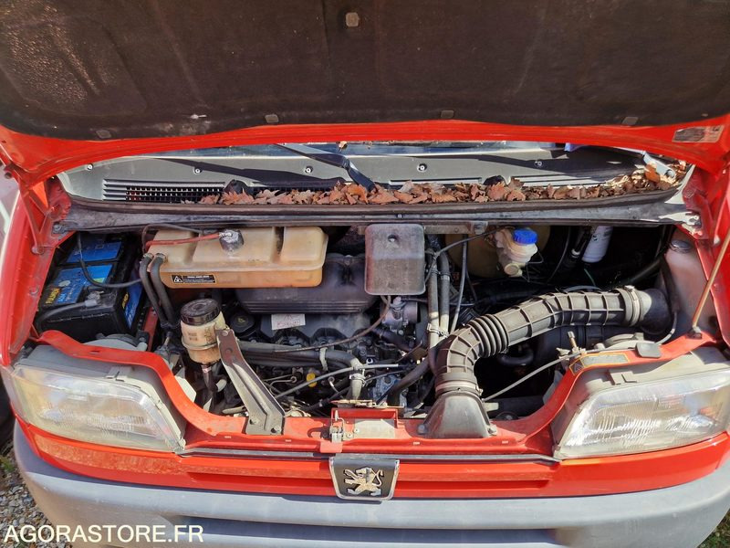 Peugeot Boxer- 2000 - 43336 - 3275XC27 - Цельнометаллический фургон: фото 3 Peugeot Boxer- 2000 - 43336 - 3275XC27 - Цельнометаллический фургон: фото 3