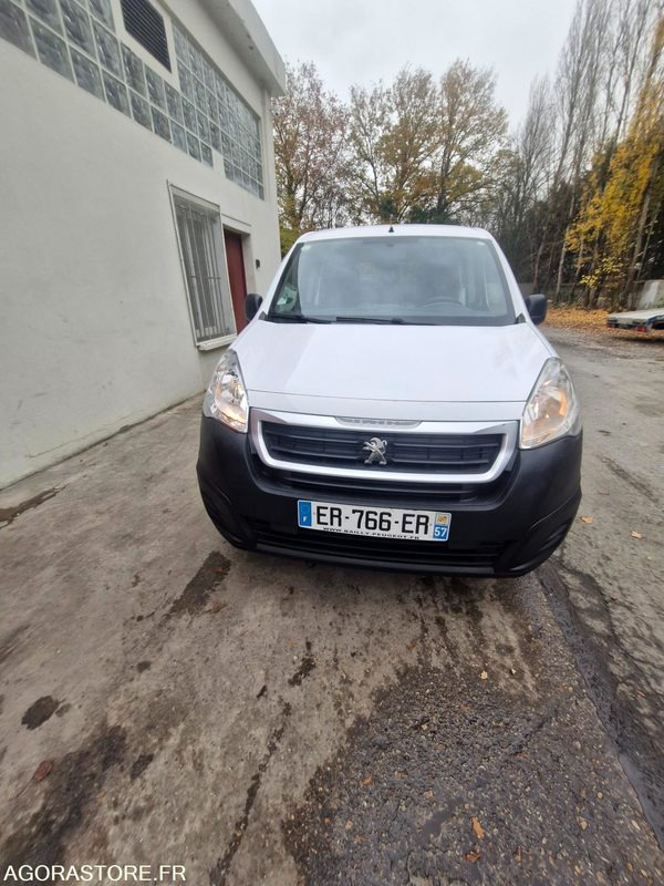 Peugeot partner cabine approfondie long 1.6 bluehdi 100 bvm5 CLIM 128863 kms - Легковой фургон: фото 1 Peugeot partner cabine approfondie long 1.6 bluehdi 100 bvm5 CLIM 128863 kms - Легковой фургон: фото 1