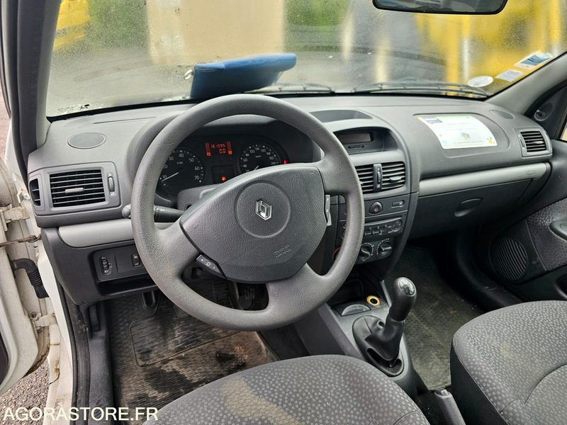 RENAULT CLIO - 2007 - 161095km - 1708ZR76 - Легковой автомобиль: фото 5 RENAULT CLIO - 2007 - 161095km - 1708ZR76 - Легковой автомобиль: фото 5