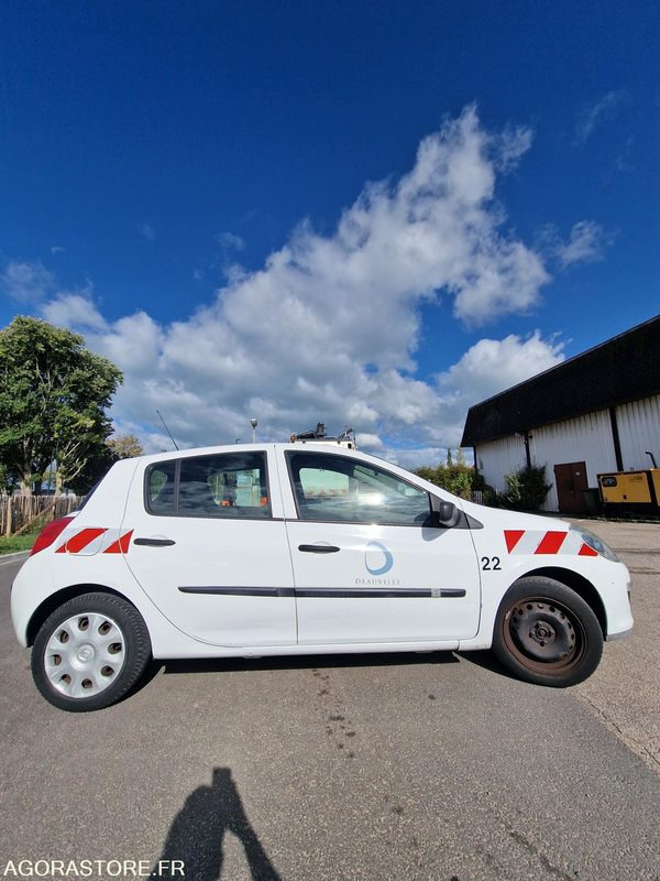 RENAULT CLIO 3 - LOT N°1 - Легковой автомобиль: фото 5 RENAULT CLIO 3 - LOT N°1 - Легковой автомобиль: фото 5