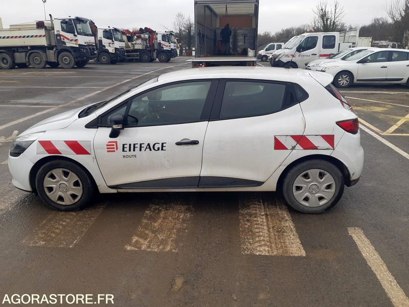 RENAULT CLIO 4 STE DCI / 257778 kms / 2014 / DE-419-RQ - Легковой автомобиль: фото 4 RENAULT CLIO 4 STE DCI / 257778 kms / 2014 / DE-419-RQ - Легковой автомобиль: фото 4