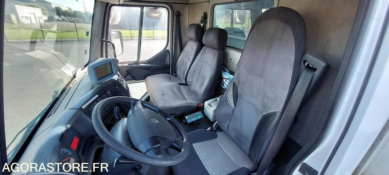 RENAULT MIDLUM - 2010 - Мусоровоз: фото 5 RENAULT MIDLUM - 2010 - Мусоровоз: фото 5