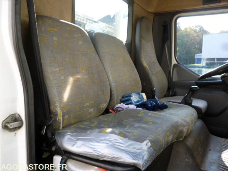 Самосвал RENAULT MIDLUM 220 DCI BENNE HAYON 174900kms 2003: фото 15