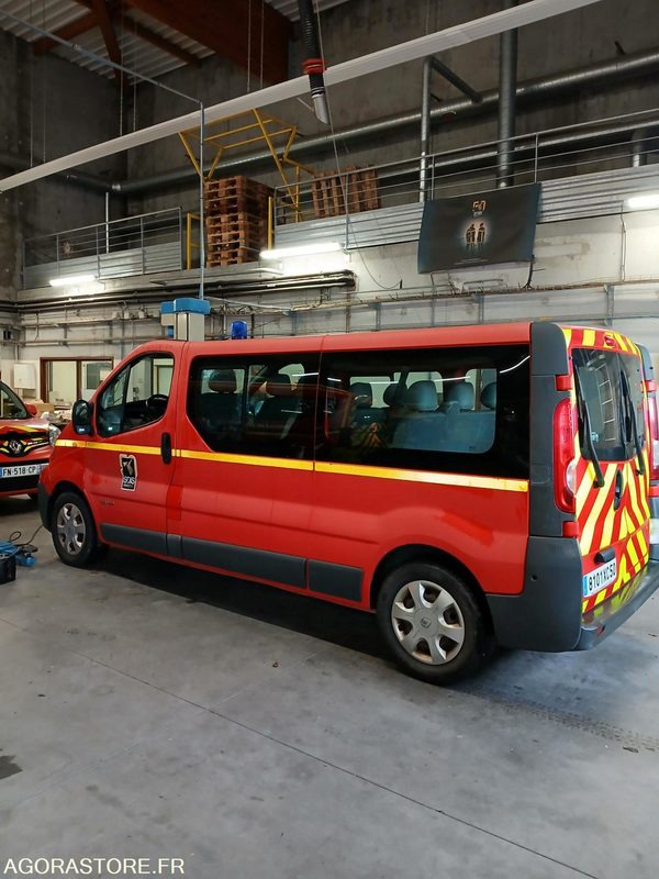 RENAULT TRAFIC - Легковой фургон: фото 1 RENAULT TRAFIC - Легковой фургон: фото 1