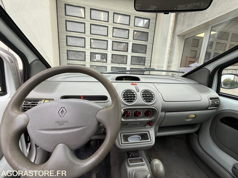 RENAULT TWINGO GPL / ESSENCE - Легковой автомобиль: фото 2 RENAULT TWINGO GPL / ESSENCE - Легковой автомобиль: фото 2