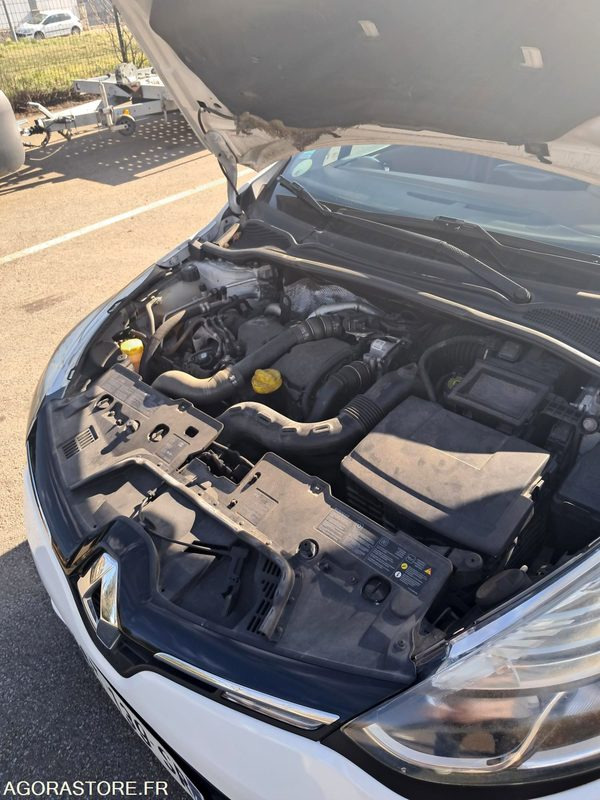 Renault CLIO 4 CY-139-SR - 2013 - 142180KM - Легковой автомобиль: фото 4 Renault CLIO 4 CY-139-SR - 2013 - 142180KM - Легковой автомобиль: фото 4