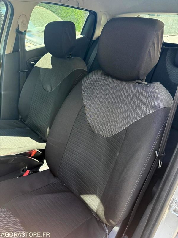 Renault Clio 4 101410 kms 2014 - Легковой автомобиль: фото 4 Renault Clio 4 101410 kms 2014 - Легковой автомобиль: фото 4
