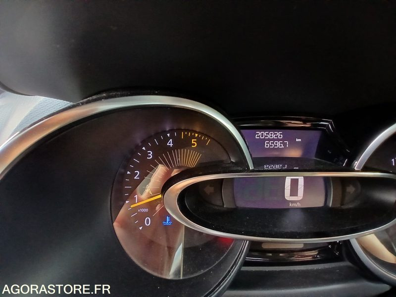 Renault Clio IV – Diesel – 2016-205 826 km - Легковой автомобиль: фото 5 Renault Clio IV – Diesel – 2016-205 826 km - Легковой автомобиль: фото 5