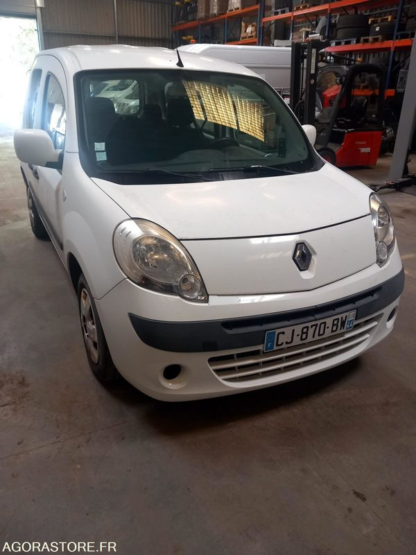 Renault Kango 5 places DCI - Легковой автомобиль: фото 2 Renault Kango 5 places DCI - Легковой автомобиль: фото 2