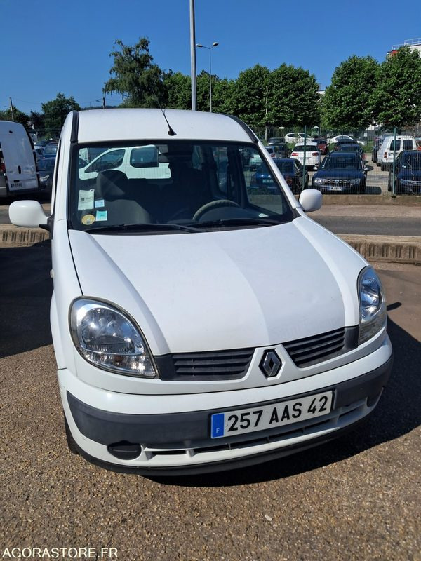Renault Kangoo 257-AAS-42 - Легковой автомобиль: фото 1 Renault Kangoo 257-AAS-42 - Легковой автомобиль: фото 1