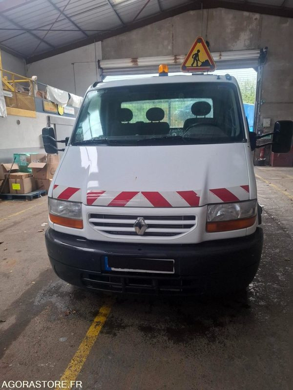 Renault Mascott benne roues jumelées 183615kms 2000 - Малотоннажный самосвал: фото 2 Renault Mascott benne roues jumelées 183615kms 2000 - Малотоннажный самосвал: фото 2