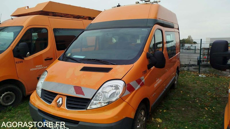 Renault Trafic - 2007 - 261796km - 608BZX31 - Цельнометаллический фургон: фото 1 Renault Trafic - 2007 - 261796km - 608BZX31 - Цельнометаллический фургон: фото 1