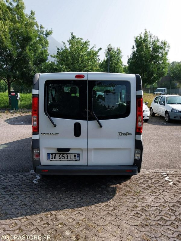Renault Trafic 9 places DA-953-LM de 2013 avec 135 698 kms - Микроавтобус, Пассажирский фургон: фото 5 Renault Trafic 9 places DA-953-LM de 2013 avec 135 698 kms - Микроавтобус, Пассажирский фургон: фото 5