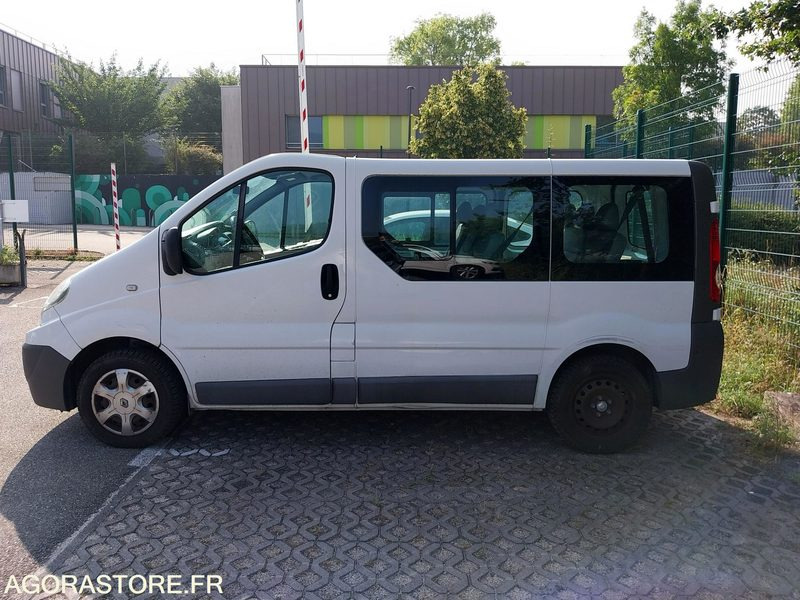 Renault Trafic 9 places DA-953-LM de 2013 avec 135 698 kms - Микроавтобус, Пассажирский фургон: фото 2 Renault Trafic 9 places DA-953-LM de 2013 avec 135 698 kms - Микроавтобус, Пассажирский фургон: фото 2