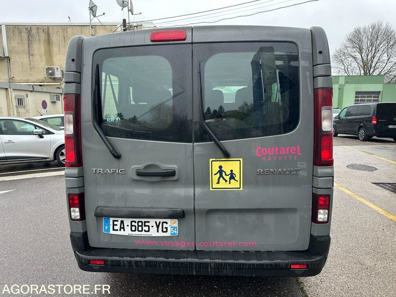 Renault Trafic 9 places / EA-685-YG / 329 719kms - Микроавтобус, Пассажирский фургон: фото 5 Renault Trafic 9 places / EA-685-YG / 329 719kms - Микроавтобус, Пассажирский фургон: фото 5