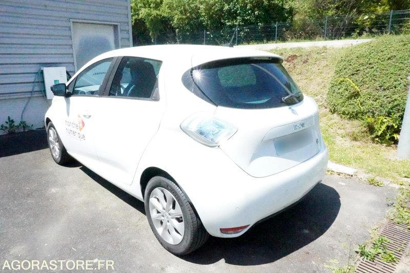 Renault ZOE ZEN 27765 kms 2014 - Легковой автомобиль: фото 3 Renault ZOE ZEN 27765 kms 2014 - Легковой автомобиль: фото 3