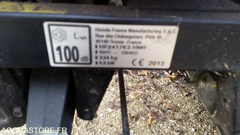 TONDEUSE AUTOPORTEE HONDA F2417 - Газонокосилка: фото 5 TONDEUSE AUTOPORTEE HONDA F2417 - Газонокосилка: фото 5