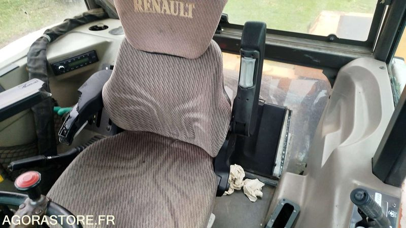 Tracteur RENAULT ERGOS 446 - 2009 - 17145h - 799CKY31 - Трактор: фото 3 Tracteur RENAULT ERGOS 446 - 2009 - 17145h - 799CKY31 - Трактор: фото 3