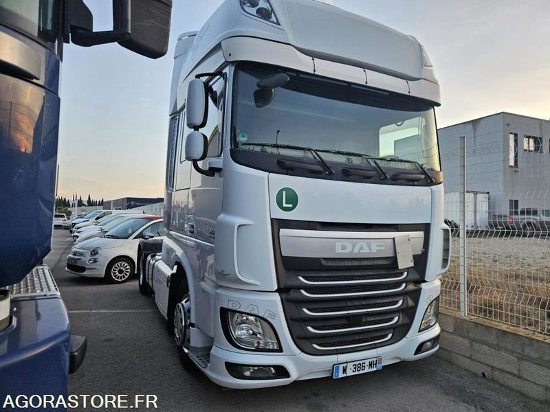 TRACTEUR DAF XF 510 XL - 2016 - 447120km - TRES BON ETAT - Тягач: фото 1 TRACTEUR DAF XF 510 XL - 2016 - 447120km - TRES BON ETAT - Тягач: фото 1