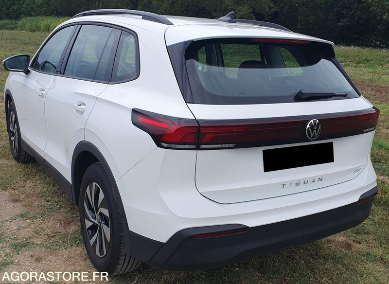 VOLKSWAGEN NOUVEAU TIGUAN 1.5 eTSI 150 cv EDITION DSG 2024 10.500 kms - Легковой автомобиль: фото 3 VOLKSWAGEN NOUVEAU TIGUAN 1.5 eTSI 150 cv EDITION DSG 2024 10.500 kms - Легковой автомобиль: фото 3