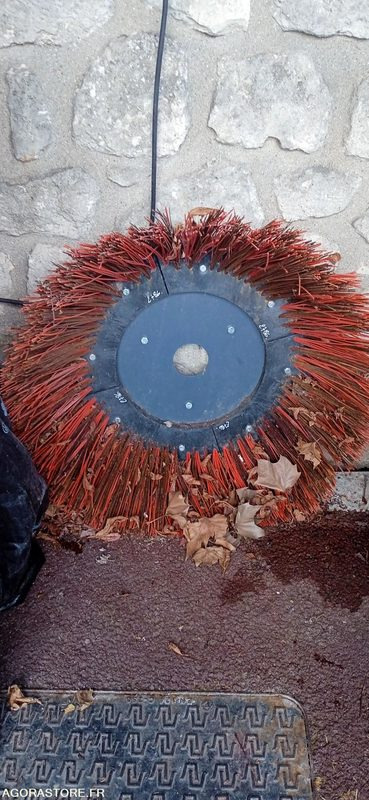 Balayeuse désherbeuse deneigeuse COCHET type GECKO automotrice 27 heures 2021 - Подметально-уборочная машина: фото 5 Balayeuse désherbeuse deneigeuse COCHET type GECKO automotrice 27 heures 2021 - Подметально-уборочная машина: фото 5