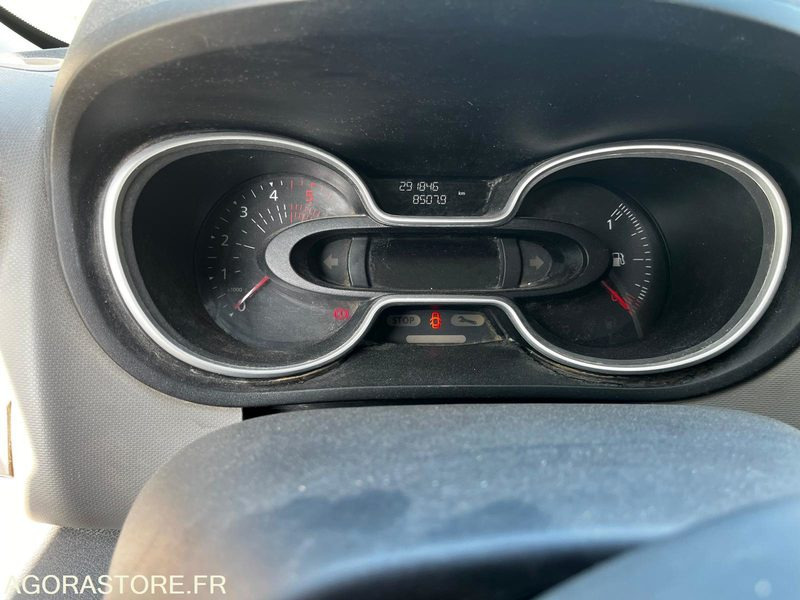 Renault trafic 1.6dci 6places 2019 291000km - Легковой фургон: фото 4 Renault trafic 1.6dci 6places 2019 291000km - Легковой фургон: фото 4