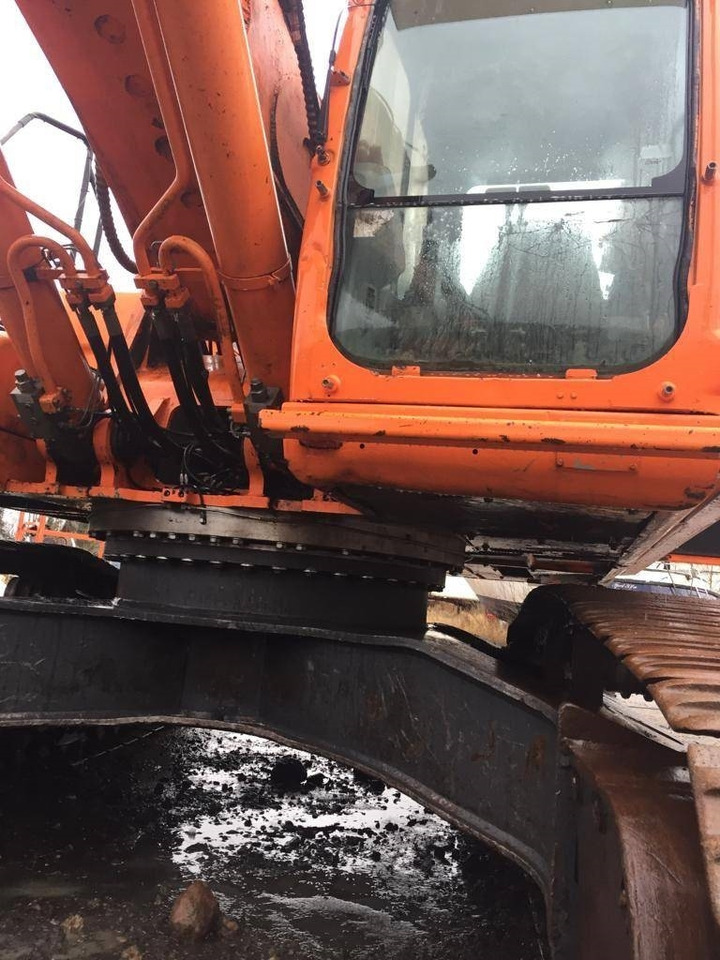 Doosan DX420LC - Гусеничный экскаватор: фото 4 Doosan DX420LC - Гусеничный экскаватор: фото 4