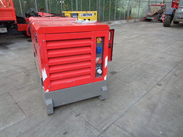 Atlas Copco QAS 20 KVA - Электрогенератор: фото 2 Atlas Copco QAS 20 KVA - Электрогенератор: фото 2