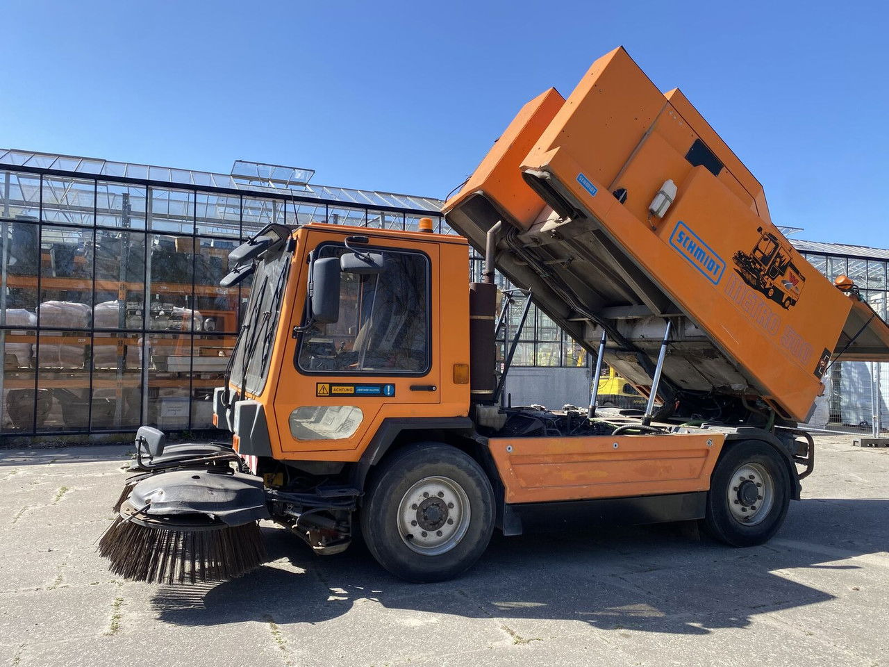 Подметально-уборочная машина Schmidt Metro 500 4x2: фото 14