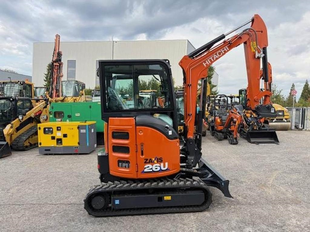 Hitachi ZX26 U-6 - Мини-экскаватор: фото 1 Hitachi ZX26 U-6 - Мини-экскаватор: фото 1