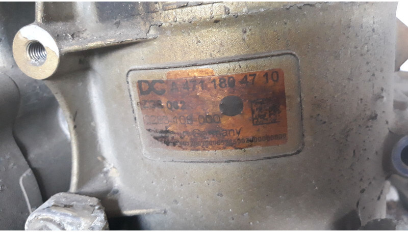 Mercedes-Benz oil coolant module - Масляный радиатор для Грузовиков: фото 4 Mercedes-Benz oil coolant module - Масляный радиатор для Грузовиков: фото 4