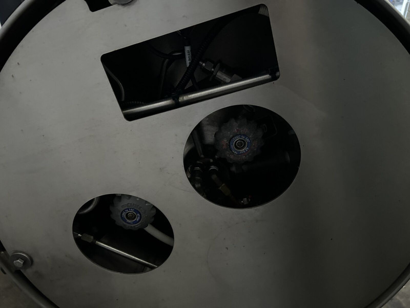 Топливный бак для Грузовиков Scania R410: фото 6 Топливный бак для Грузовиков Scania R410: фото 6