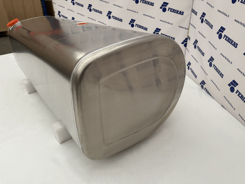 Volvo New aluminum fuel tank 475L - Топливный бак для Грузовиков: фото 2 Volvo New aluminum fuel tank 475L - Топливный бак для Грузовиков: фото 2