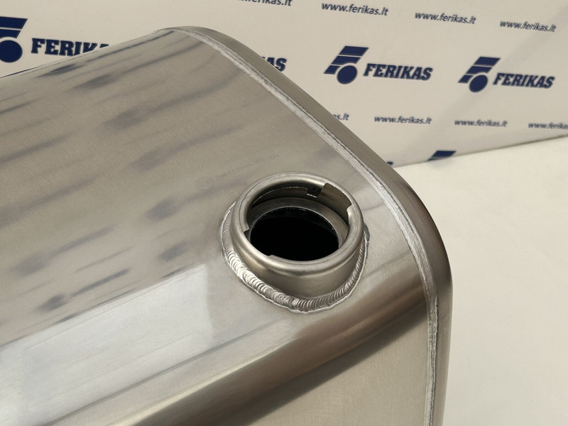Volvo New aluminum fuel tank 700L - Топливный бак для Грузовиков: фото 4 Volvo New aluminum fuel tank 700L - Топливный бак для Грузовиков: фото 4