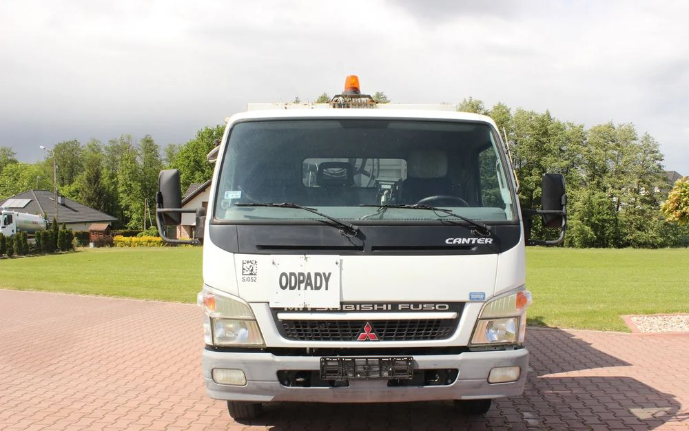 Mitsubishi CANTER 7C15 - Мусоровоз: фото 4 Mitsubishi CANTER 7C15 - Мусоровоз: фото 4