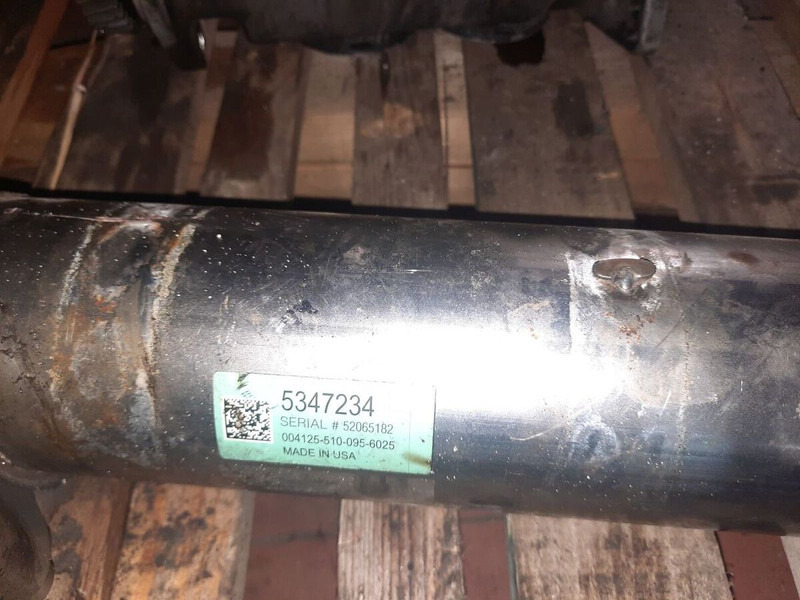 Cummins ISL egr Cooler - Глушитель/ Выхлопная система: фото 1 Cummins ISL egr Cooler - Глушитель/ Выхлопная система: фото 1