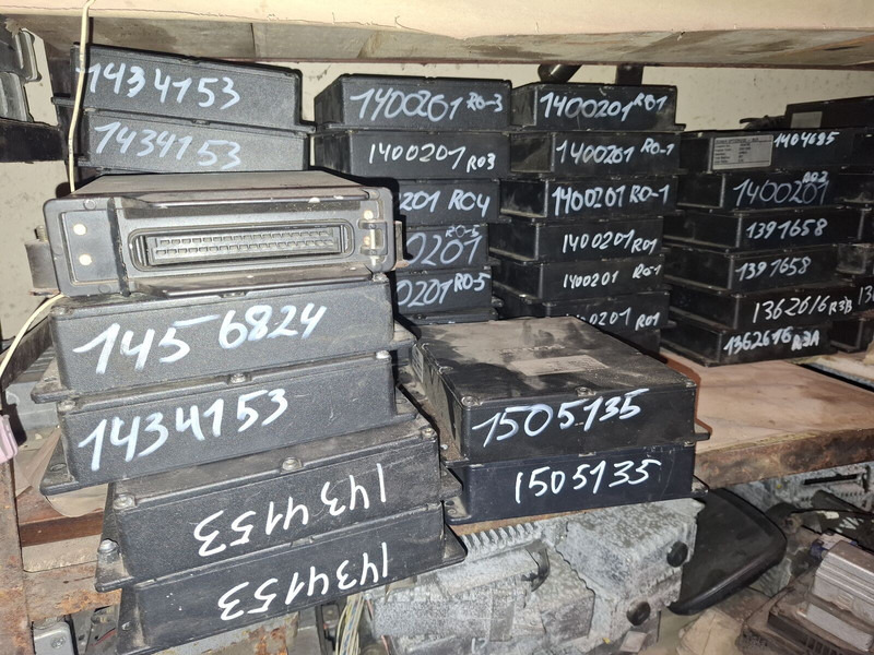 Scania коробкой передач GS-801 1362616 . 1434153. 1368153. 1360315. 138 - Блок управления: фото 4 Scania коробкой передач GS-801 1362616 . 1434153. 1368153. 1360315. 138 - Блок управления: фото 4