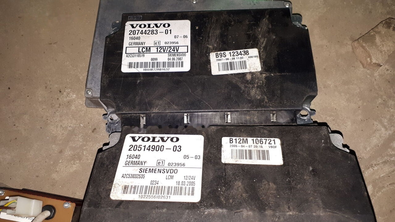 Volvo 20815236-P04. 70327101. 2054900 . 20744283-01. 3192577. 20815236 Volvo - Блок управления для Автобусов: фото 2 Volvo 20815236-P04. 70327101. 2054900 . 20744283-01. 3192577. 20815236 Volvo - Блок управления для Автобусов: фото 2
