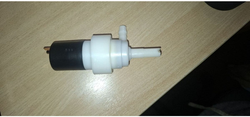 Hella 8TW 004 764-041 - Запчасти: фото 2 Hella 8TW 004 764-041 - Запчасти: фото 2