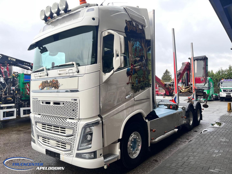 Volvo FH 750 Loglift, 6x4, Dynamic steering, Globetrotter - Лесовоз, Автоманипулятор: фото 4 Volvo FH 750 Loglift, 6x4, Dynamic steering, Globetrotter - Лесовоз, Автоманипулятор: фото 4