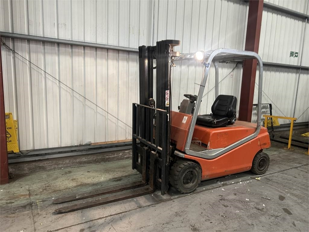 BT CBE20F - Электропогрузчик: фото 2 BT CBE20F - Электропогрузчик: фото 2