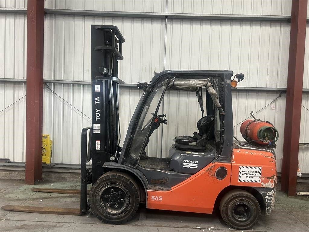 Газовый погрузчик Toyota 02-8FGJF35: фото 1