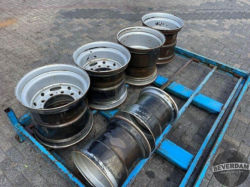 4x 10 gaats velgen - Шина для Сельскохозяйственной техники: фото 1 4x 10 gaats velgen - Шина для Сельскохозяйственной техники: фото 1